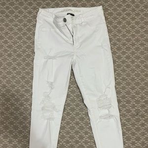White Ripped AE Jeans